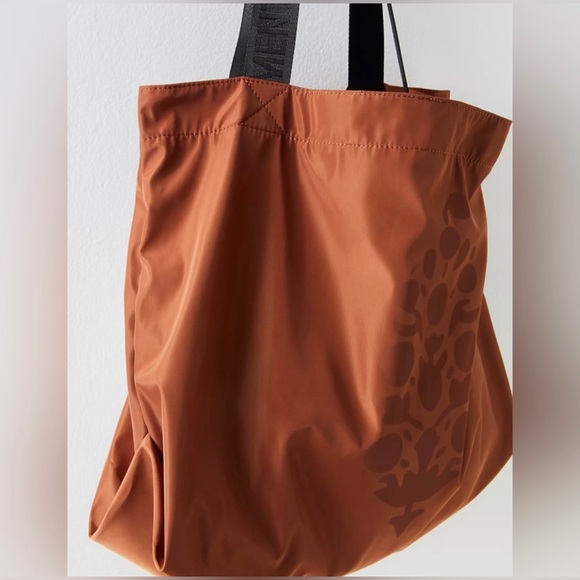 NWOT Free People Fairweather Tote Bag - Picture 3 of 6